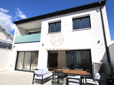 Maison à vendre 6 pièces de 200 m² à Ormesson-sur-Marne