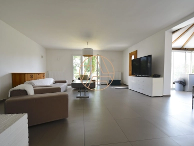 Maison à vendre 8 pièces de 254 m² à Le Plessis-Trévise