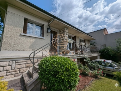 Maison à vendre 6 pièces de 93 m² à Saint-Maur-des-Fossés