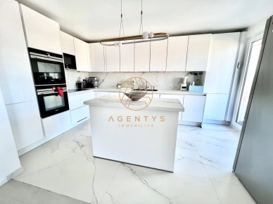 Appartement à vendre 5 pièces de 101,98 m² à Saint-Maur-des-Fossés