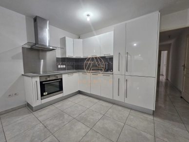 Appartement à vendre 3 pièces de 50 m² à Le Plessis-Trévise