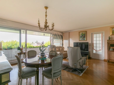 Appartement à vendre 5 pièces de 103 m² à Saint-Maur-des-Fossés