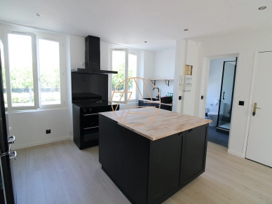 Appartement à vendre 2 pièces de 44,21 m² à Saint-Maur-des-Fossés