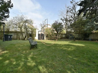 Maison à vendre 9 pièces de 203 m² à Saint-Maur-des-Fossés