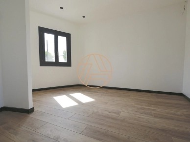 Maison à vendre 6 pièces de 90 m² à Saint-Maur-des-Fossés