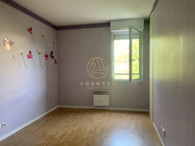 Appartement à vendre 2 pièces de 42,35 m² à Noisy-le-Grand