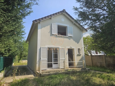 Maison à vendre 4 pièces de 78 m² à Le Plessis-Trévise