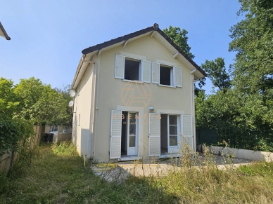 Maison à vendre 4 pièces de 78 m² à Le Plessis-Trévise