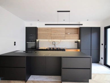 Maison à vendre 6 pièces de 200 m² à Ormesson-sur-Marne