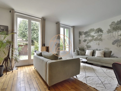 Maison à vendre 9 pièces de 168 m² à Saint-Maur-des-Fossés