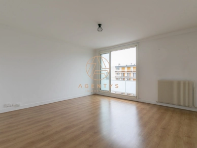 Appartement à vendre 3 pièces de 63,95 m² à Saint-Maur-des-Fossés