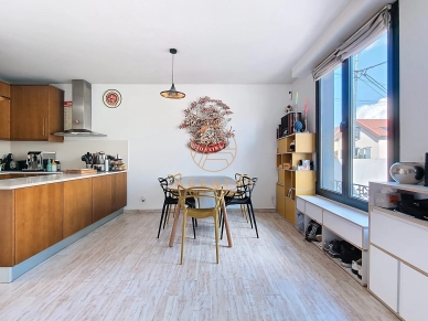 Maison à vendre 6 pièces de 117,38 m² à Saint-Maur-des-Fossés