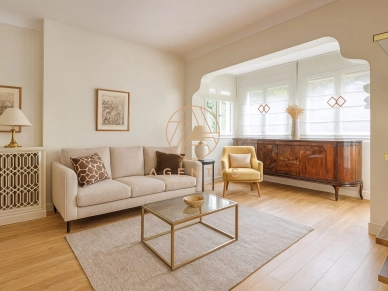 Maison à vendre 6 pièces de 195,02 m² à Saint-Maur-des-Fossés