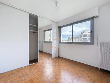 Appartement à vendre 3 pièces de 60 m² à Saint-Maur-des-Fossés