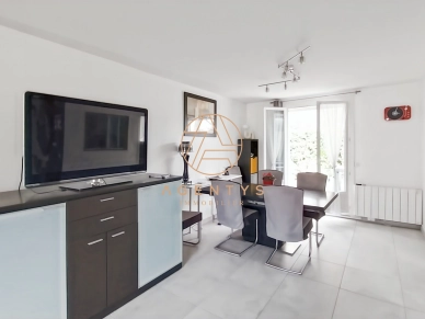 Maison à vendre 8 pièces de 175 m² à Le Plessis-Trévise