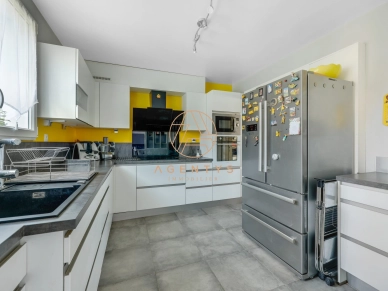 Maison à vendre 8 pièces de 175 m² à Le Plessis-Trévise