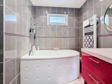 Maison à vendre 5 pièces de 105,25 m² à Créteil