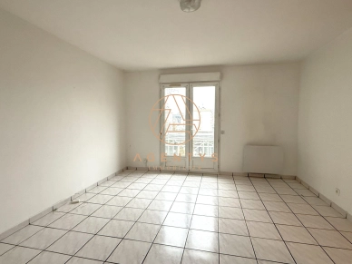 Appartement à vendre 1 pièces de 31 m² à Le Plessis-Trévise