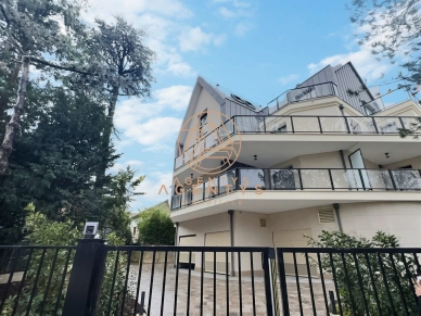 Appartement à vendre 3 pièces de 81 m² à Saint-Maur-des-Fossés