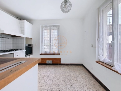 Maison à vendre 5 pièces de 111 m² à Saint-Maur-des-Fossés