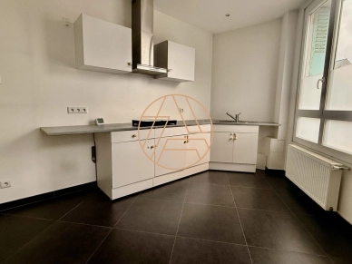 Appartement à louer 2 pièces de 40 m² à Saint-Maur-des-Fossés