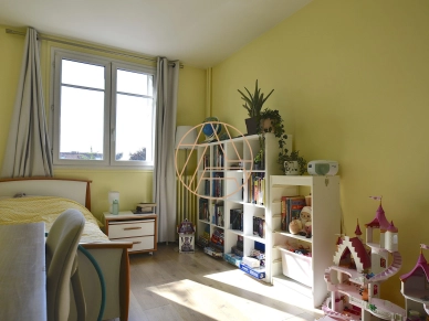 Appartement à vendre 4 pièces de 62 m² à Saint-Maur-des-Fossés