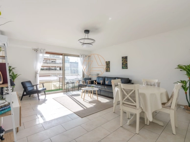 Appartement à vendre 2 pièces de 53,4 m² à Nogent-sur-Marne