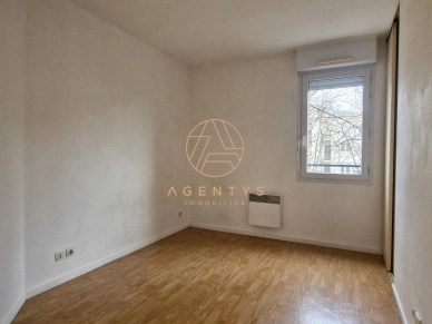 Appartement à vendre 2 pièces de 42,35 m² à Noisy-le-Grand