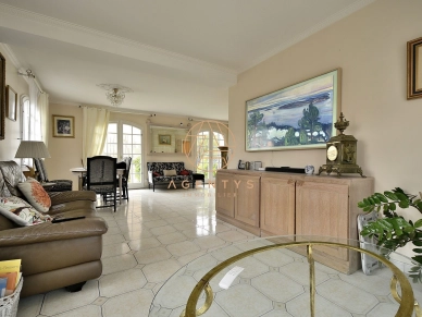 Maison à vendre 8 pièces de 200 m²