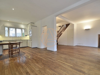 Maison à vendre 5 pièces de 92,67 m² à Saint-Maur-des-Fossés