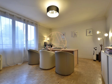 Appartement à vendre 4 pièces de 75,23 m² à Saint-Maur-des-Fossés