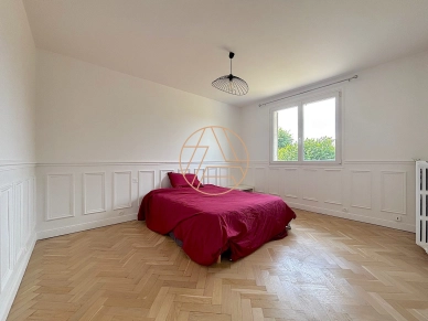 Maison à vendre 8 pièces de 254 m² à Le Plessis-Trévise