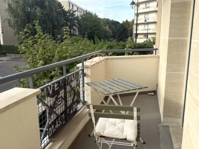 Appartement à vendre 1 pièces de 28,45 m² à Le Plessis-Trévise