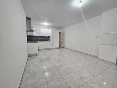 Appartement à vendre 3 pièces de 50 m² à Le Plessis-Trévise