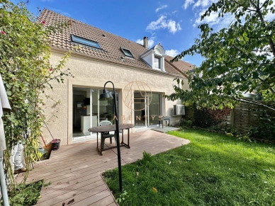 Maison à vendre 6 pièces de 140 m² à Villiers-sur-Marne