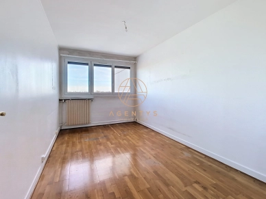 Appartement à vendre 4 pièces de 82 m² à Saint-Maur-des-Fossés