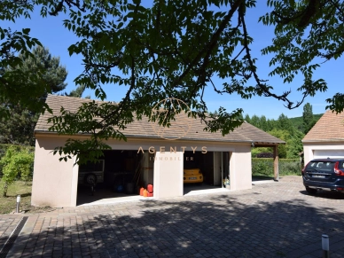 Maison à vendre 7 pièces de 220 m² à Sermaise