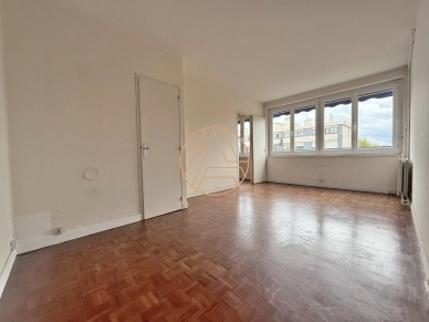 Appartement à vendre 2 pièces de 37,56 m² à Saint-Maur-des-Fossés