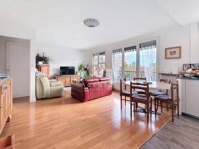 Appartement à vendre 3 pièces de 59 m² à Saint-Maur-des-Fossés