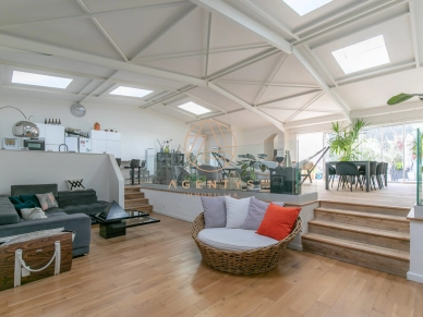 Maison à vendre 8 pièces de 276,15 m² à Saint-Maur-des-Fossés