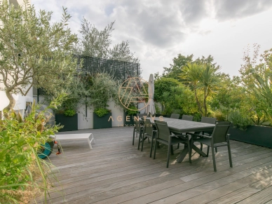 Maison à vendre 8 pièces de 276,15 m² à Saint-Maur-des-Fossés