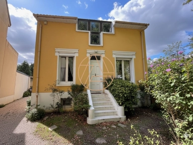 Maison à vendre 7 pièces de 178 m² à Créteil