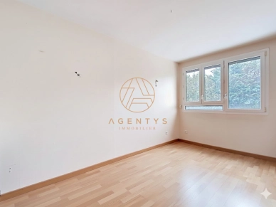 Appartement à vendre 4 pièces de 64,43 m² à Saint-Maur-des-Fossés