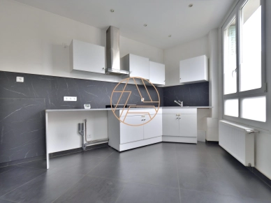 Appartement à louer 2 pièces de 40 m² à Saint-Maur-des-Fossés