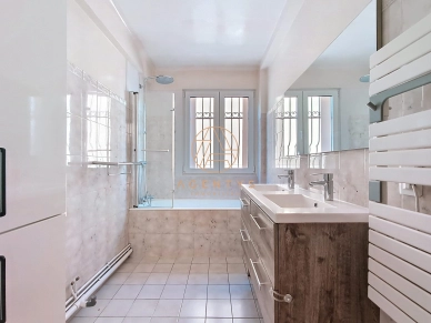 Appartement à vendre 3 pièces de 74 m² à Saint-Maur-des-Fossés