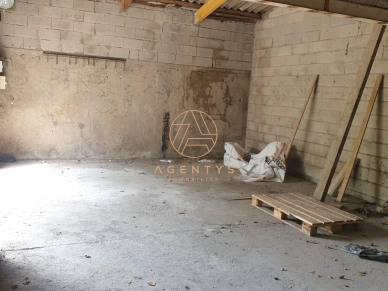 Local commercial à vendre de 213 m²