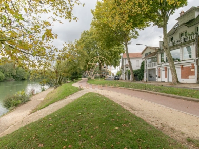 Maison à vendre 6 pièces de 141,88 m² à Saint-Maur-des-Fossés