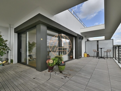 Appartement à vendre 5 pièces de 134 m² à Saint-Maur-des-Fossés