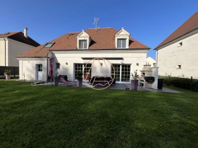 Maison à vendre 7 pièces de 146,66 m² à Ormesson-sur-Marne