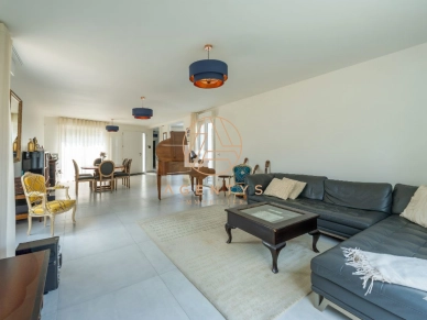 Maison à vendre 7 pièces de 165 m² à Saint-Maur-des-Fossés